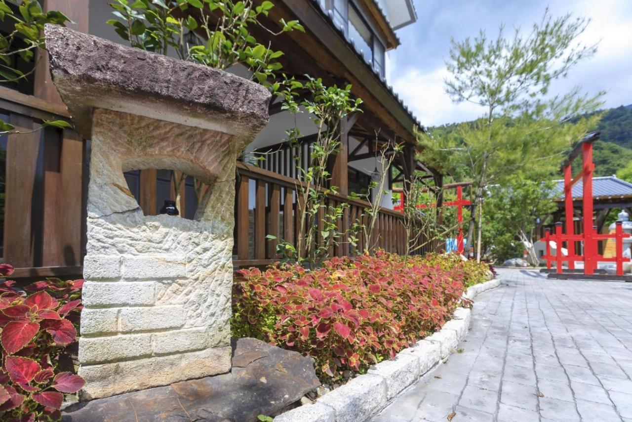 埔里夏都華蔓山林日式會館 Puli Huaman Villa Exteriör bild